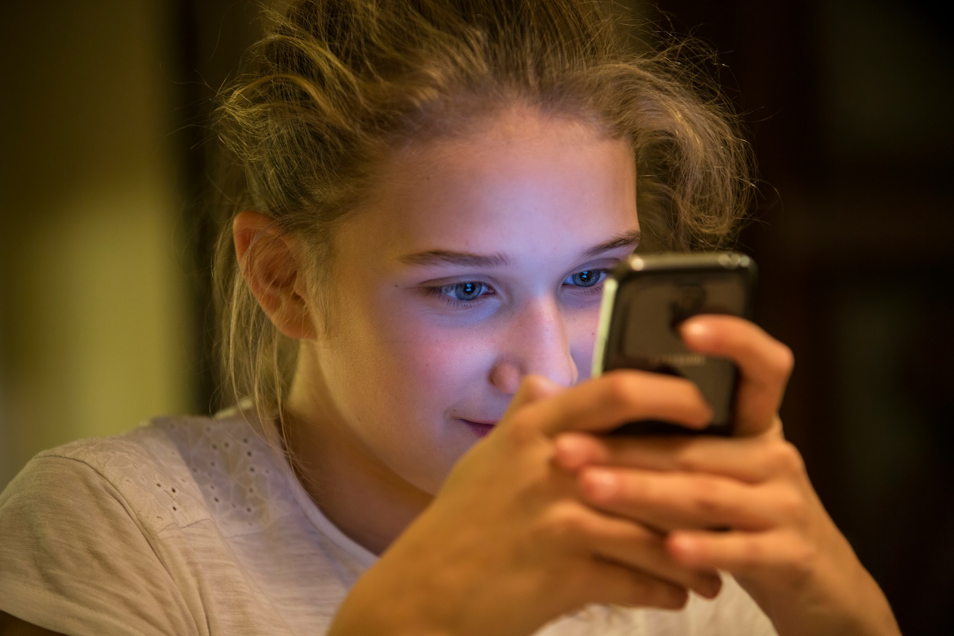 Direkt függővé akarta tenni a gyerekeket a Facebook és az Insta? – – Tények és tévhitek